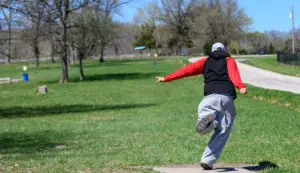 Read more about the article The Best Mid Range Disc Golf Discs for 2024