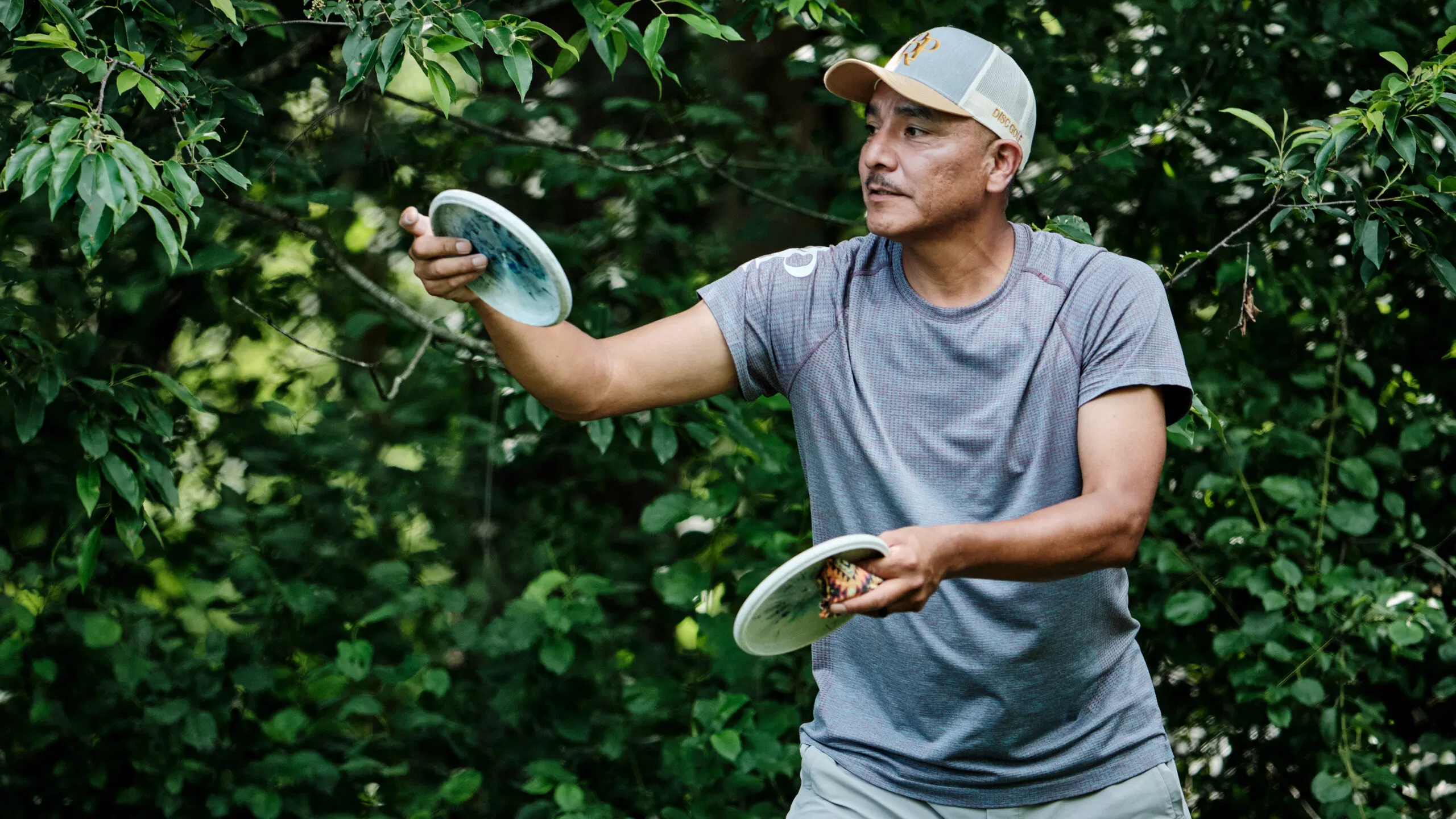 Read more about the article Disc Golf Putting Tips